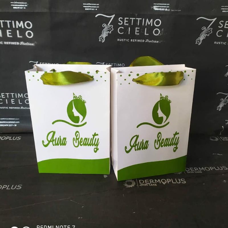 

Paperbag Skincare uk.pxlxt 14*5*21 ,tebel, kuat ,rapi dan keren