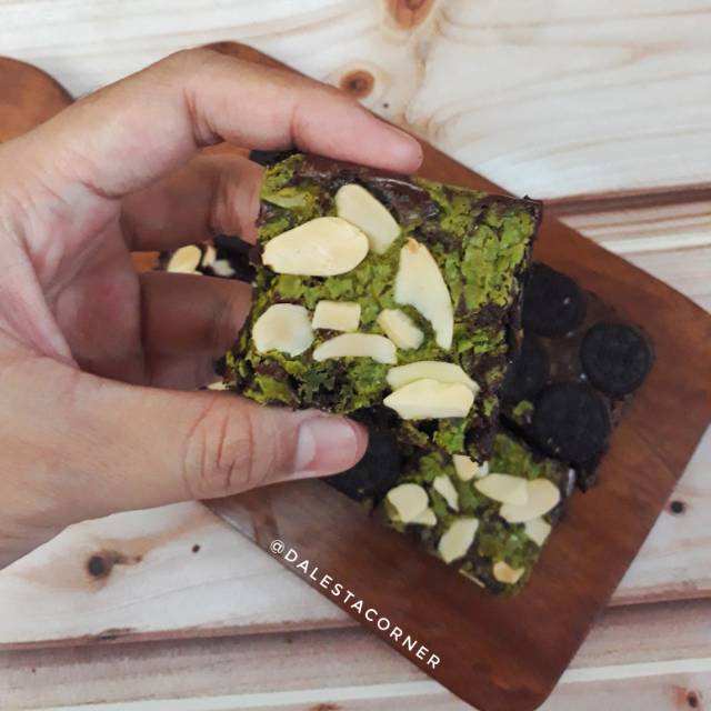 

Fudgy Brownies GreenteaAlmond