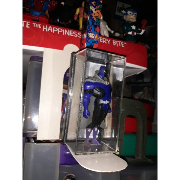 DC ACTION FIGURE
