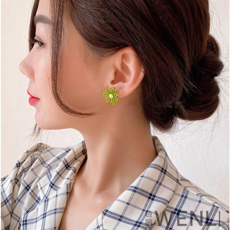 925 jarum perak little Daisy stud anting-anting perempuan hollow bunga anting-anting BUNGA anting-an