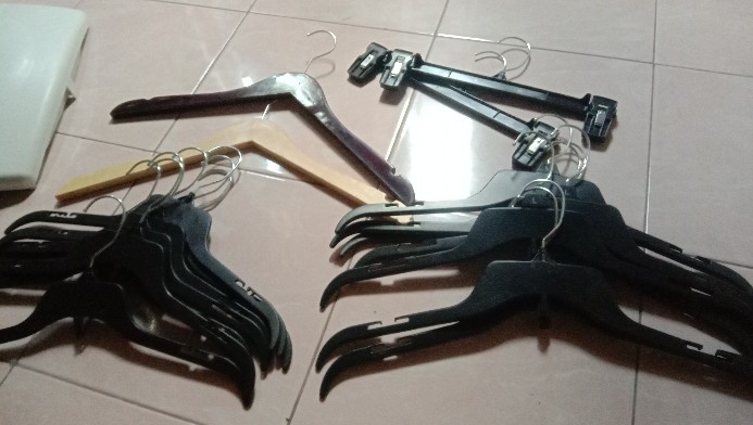 [grosir] Hanger Baju/gantungan Baju Dewasa - 1 Pcs