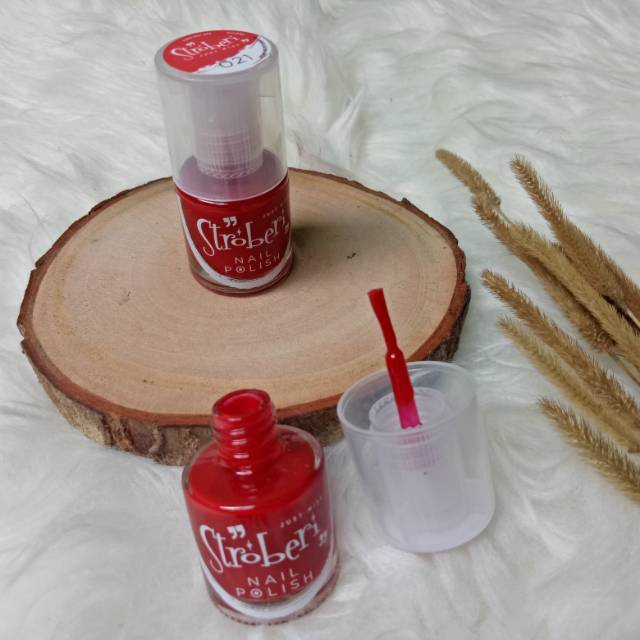Stroberi Nail Polish (RED) VB