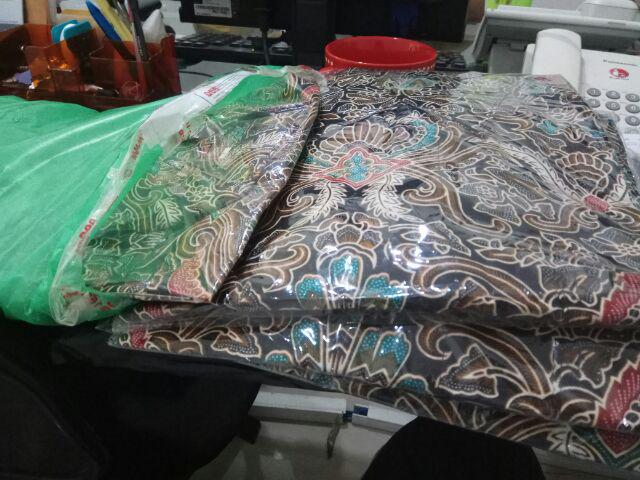 Warung Batik Kemeja Batik  Lengan Panjang Pendek Pekalongan Padi M L Xl Sogan Halus Kemeja Batik