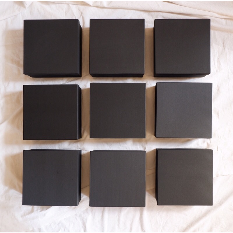 HARD BOX HITAM TIPE BESAR / GIFT BOX / 25x25x10