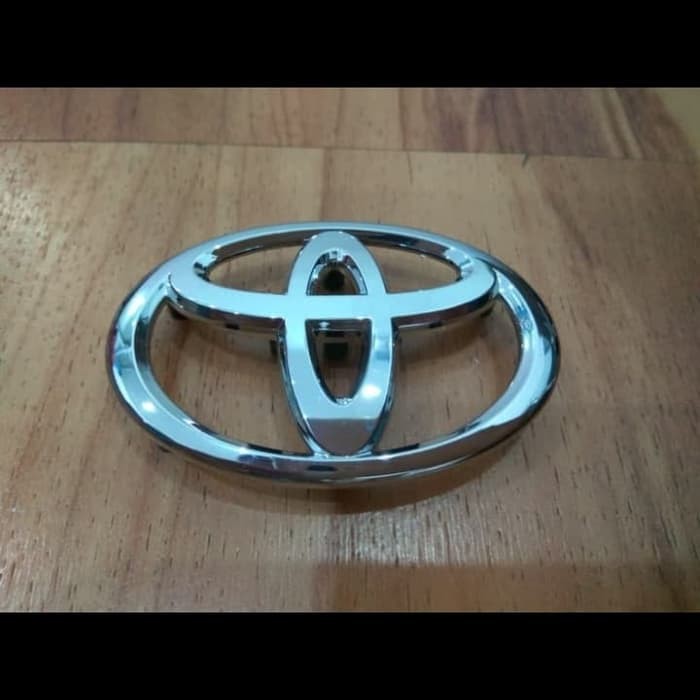 Emblem grill depan Rush 2013 original