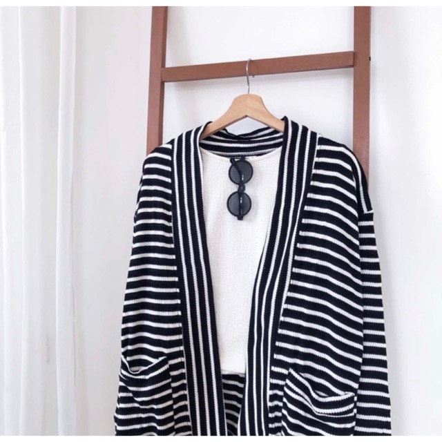 Stripe Cardigan / Cardigan Garis garis / Outer Stripe