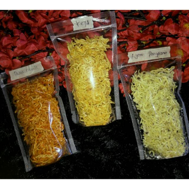 

Mie kremes berbagai rasa