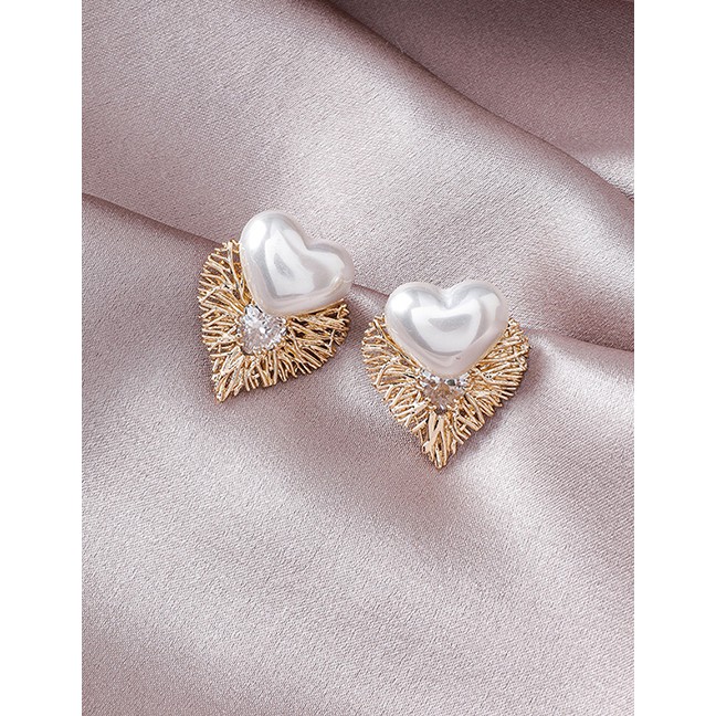 LRC Anting Tusuk Fashion Gold 925 Silver Needle Love Rhinestone Earrings D48803