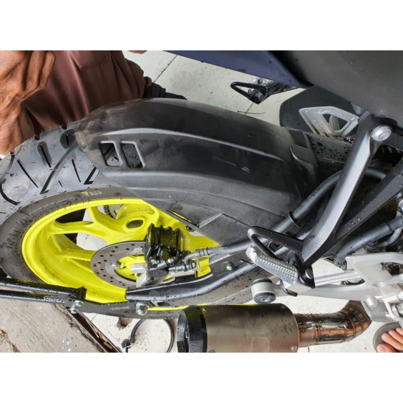 Spakbor Kolong Belakang Motor Yamaha R15 V4 / R-15 V3 / MT-15 / XSR 150 / Vixion R Model Moge