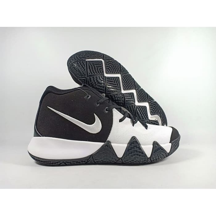 Sepatu Basket KYRIE 4 WHITE BLACK