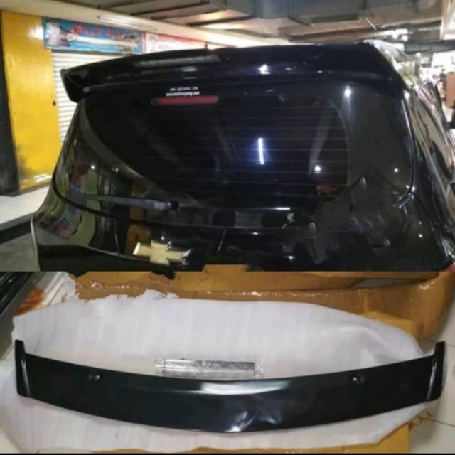 Spoiler spin Chevrolet plus lampu