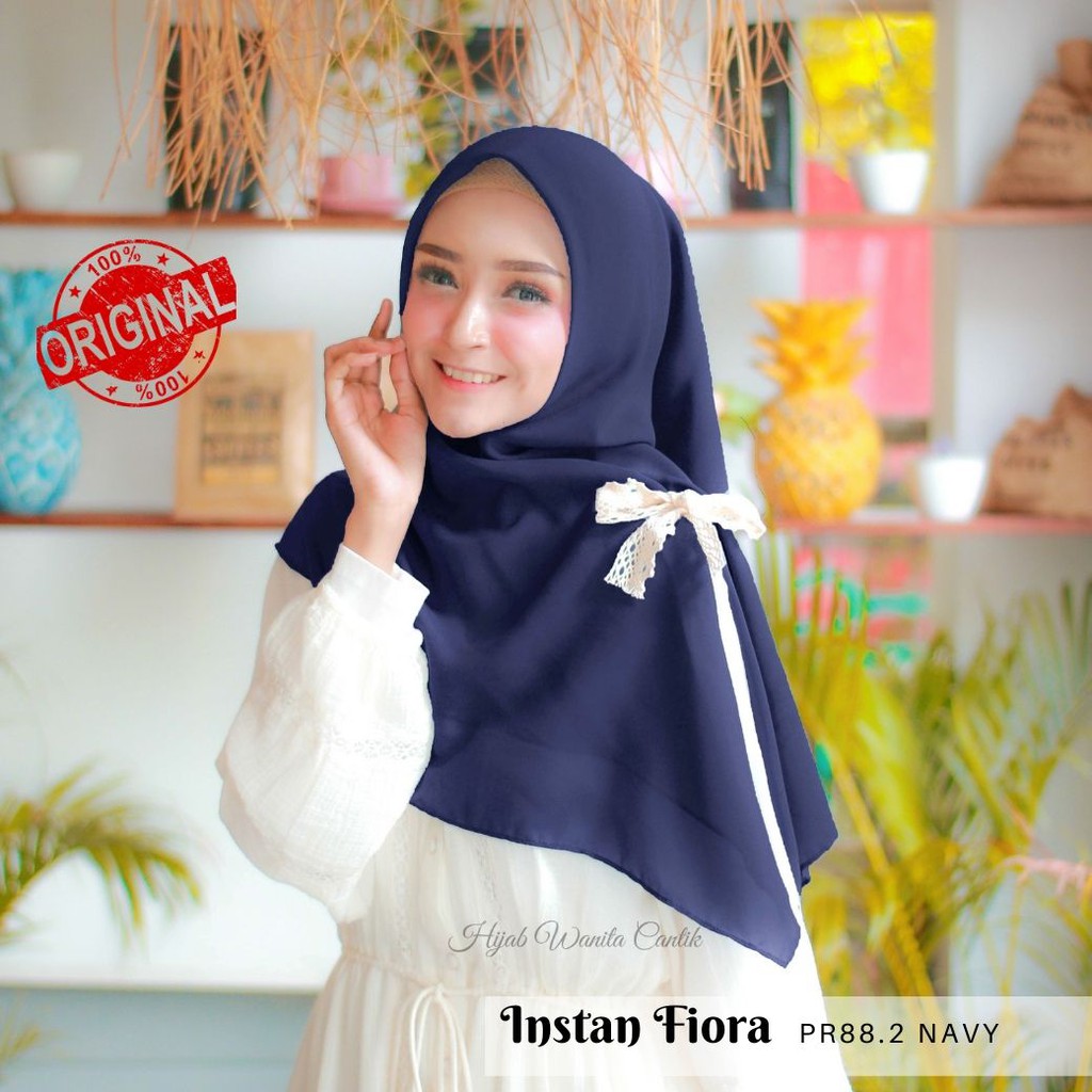 Hijabwanitacantik - Hijab Instan Fiora | Hijab Instan | Jilbab Instan Voal-Navy