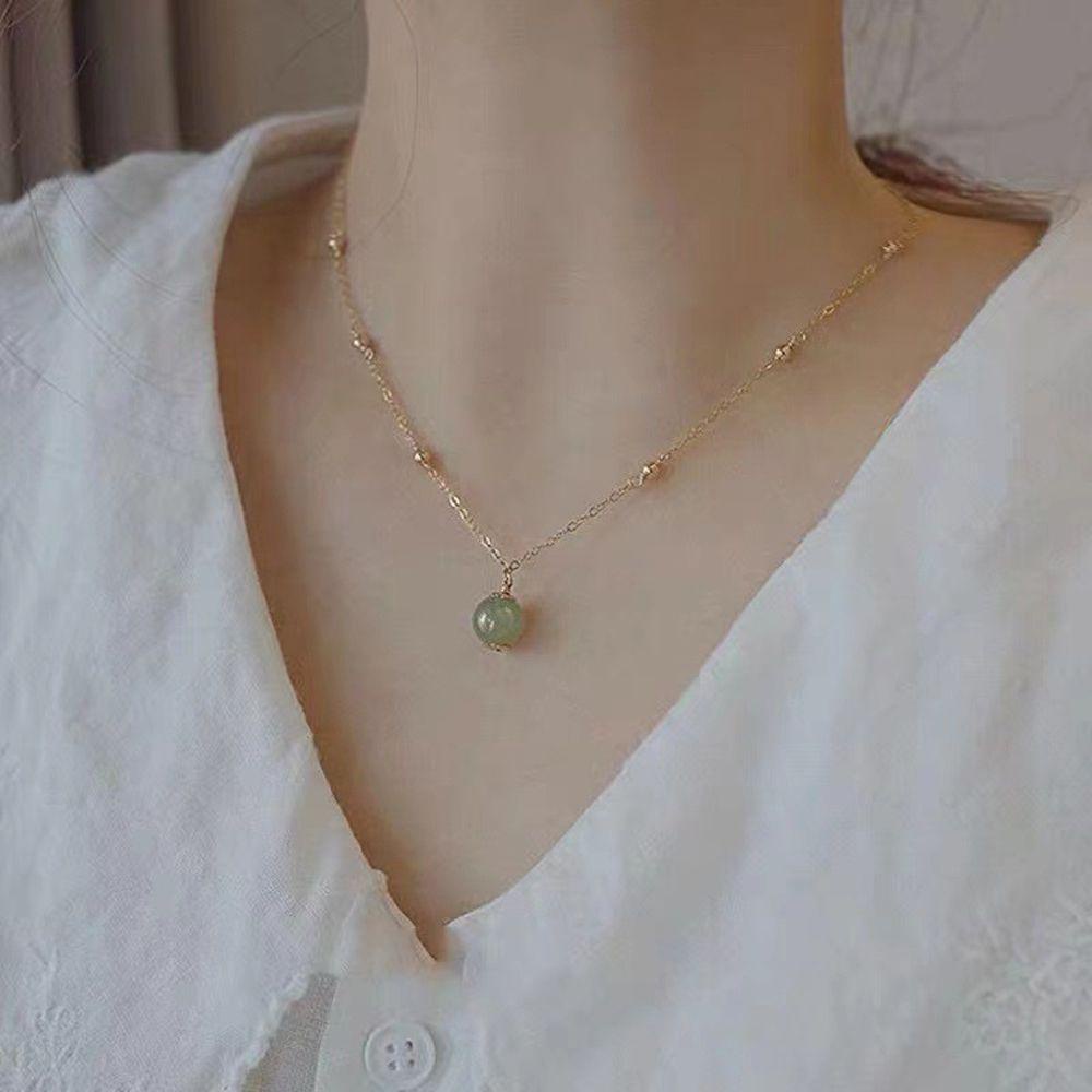 Agustina Wanita Kalung Gaya Vintage Sederhana Manik Giok Baja Titanium Retro Choker Tulang Selangka Rantai Perhiasan Gaya Cina Kalung