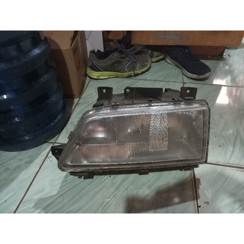headlamp lampu depan Peugeot 405