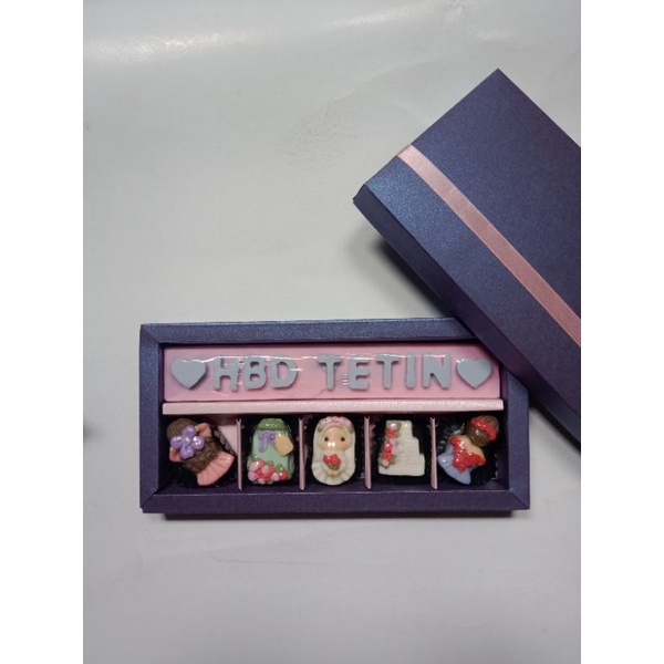 

Kado Coklat / Hampers Coklat / Cokelat Ucapan Custom