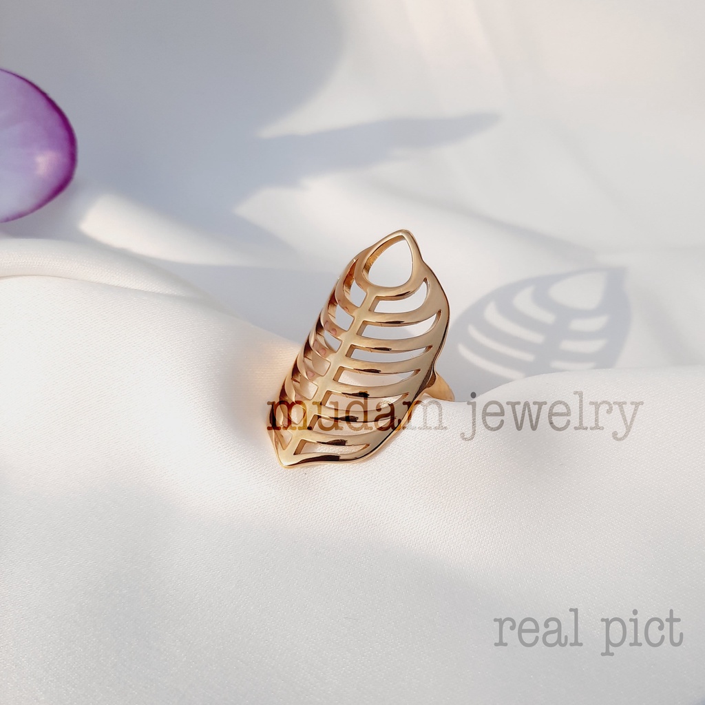 Cincin Titanium Model Leaf Veins Fashion Wanita Warna Gold