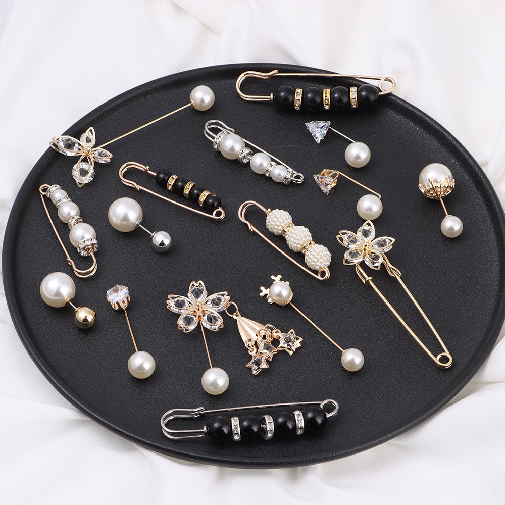 Faux Pearl Flower Shape Women's Clothing Decoration Pin Brooch Safety Buckle