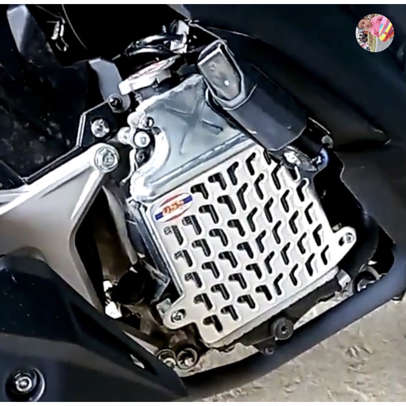 Promo Cover tutup radiator OSS RACING VARIO125/150 PCX ADV Tutup radiator tebal dan berkualitas free baut dan bhosing pnp Vario Pcx Lexi