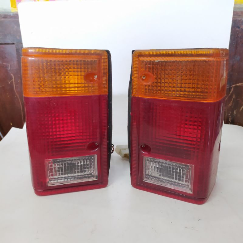 Stop Lamp Mitsubishi L300 Star Wagon Lampu Rem Belakang LH