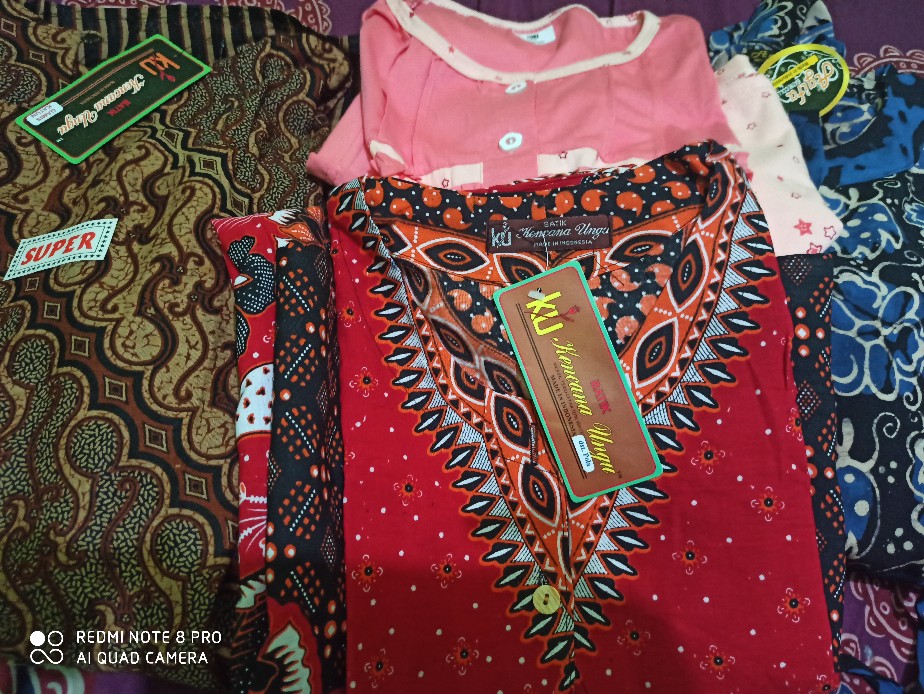 Yuli - Gamis Katun Ld 110 Cm Pb 135 Cm Batik Kencana Ungu(ku) Lebel Hitam(kuh)