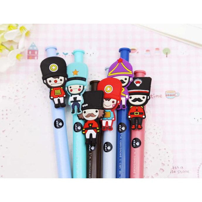 

Ready Stock Kak,,,Silahkan Order !!!! Keburu Habisss... Pen Cartoon Creative British Soldiers