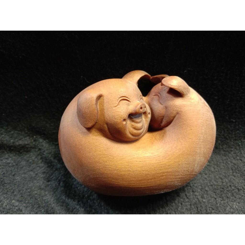 Patung Cendana Pig B