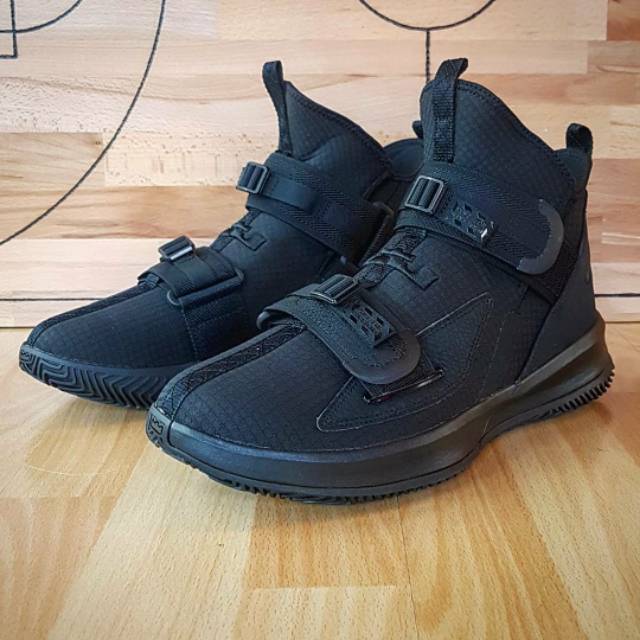Sepatu Basket Lebron Soldier XII 13 SFG Triple Black Original