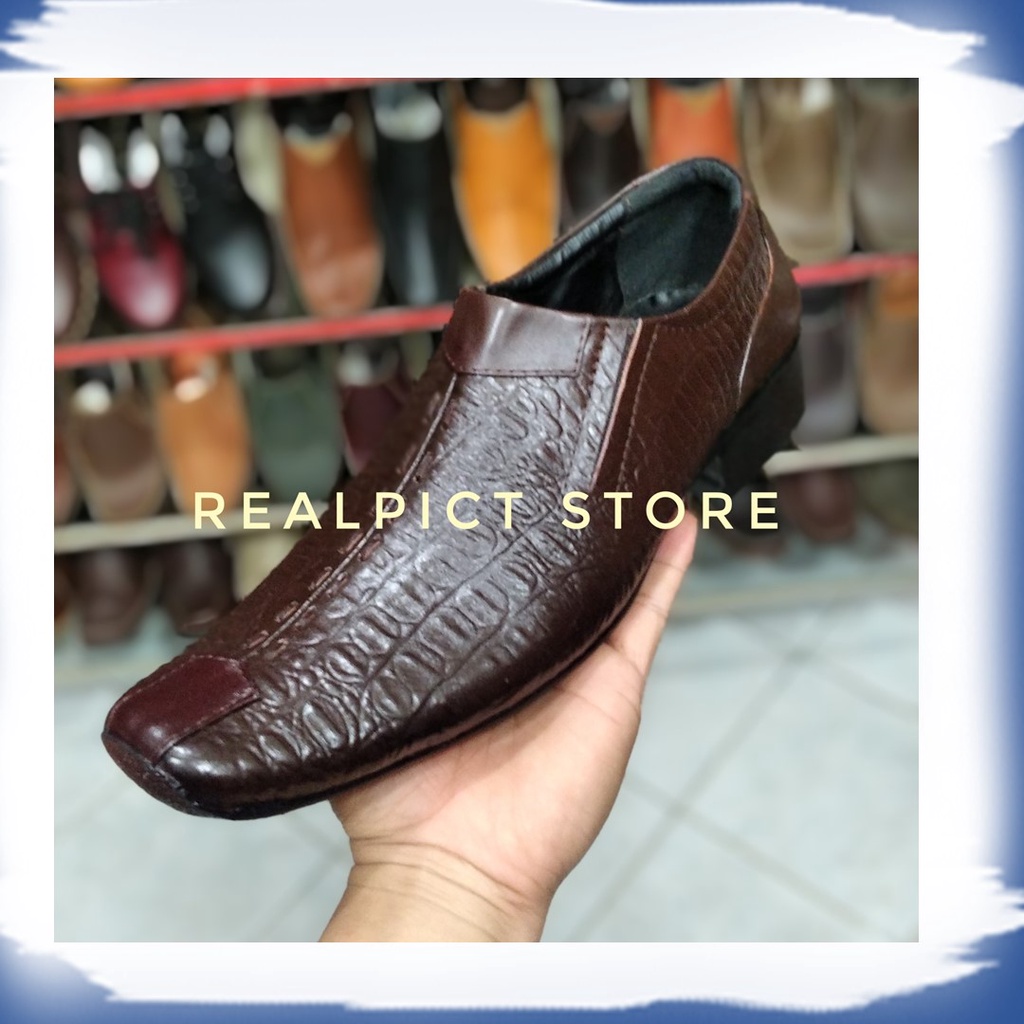 Sepatu Pantofel Pria Bahan Kulit Asli Model Formal Motif Kulit Buaya