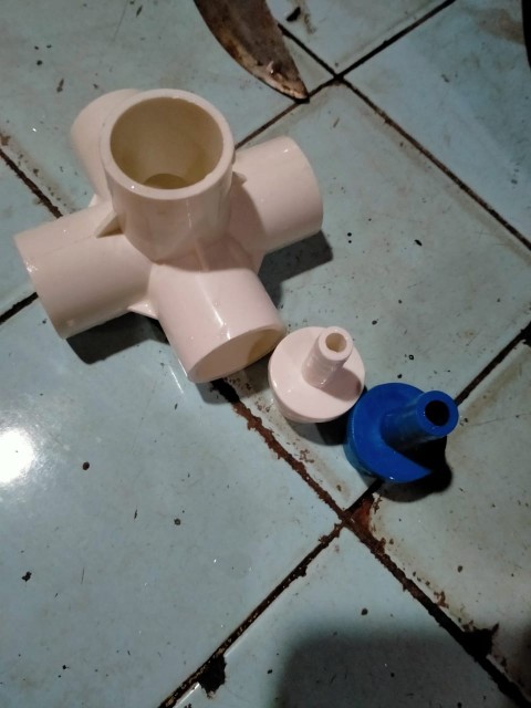 1pc Konektor Pipa Pvc 3 Arah/4 Arah Ukuran Id 20/25/32mm Untuk Od 20/25/32mm