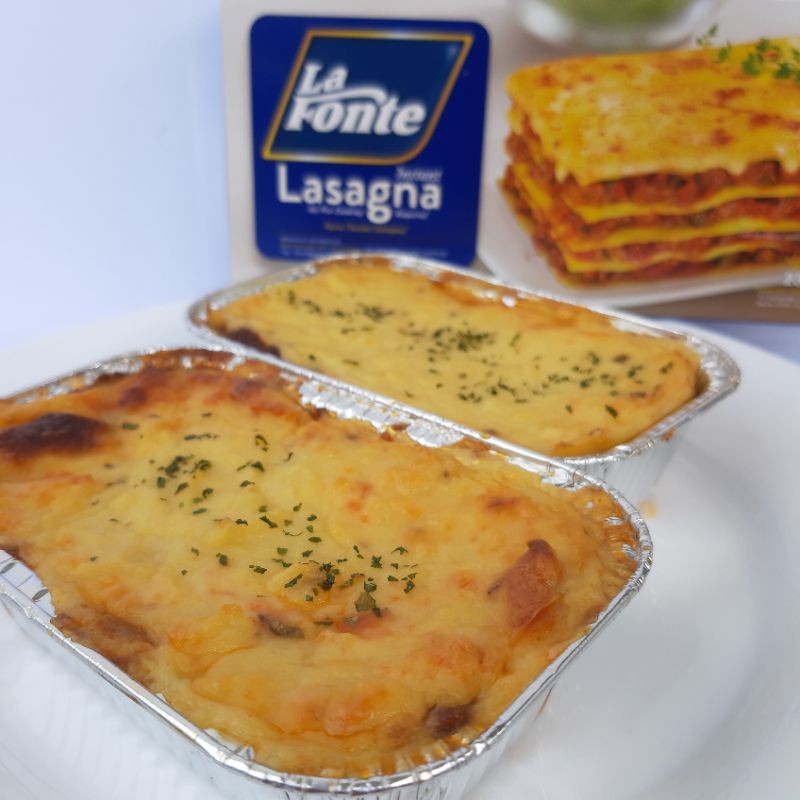 

Pasta Beef Lasagna Daging Ukuran Medium Ukuran Cup 12x6x4 cm