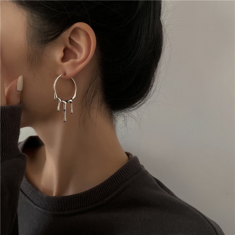 Anting Tusuk Gantung Bahan Metal Untuk Wanita