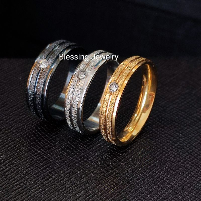 Cincin Pasir Permata Titanium Pria Dan Wanita