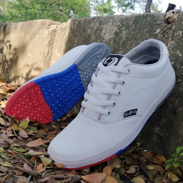 Sepatu Sneakers Pria Aldhis SW03 Original Kets Casual Cowok Putih Polos Buat Gaya