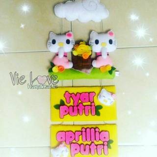 Gantungan pintu flanel nama karakter Shopee Indonesia Gantungan pintu flanel nama karakter Shopee Indonesia