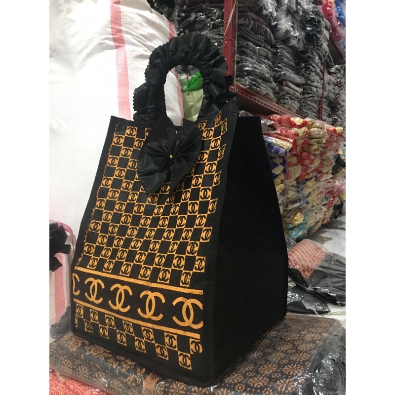 HARGA LUSIN ISI 12 BIJI- TAS HAJATAN SIZE 22x22x30 —KOTAK RENDA CC