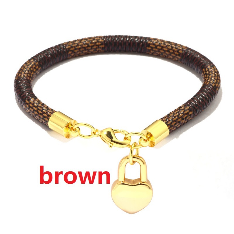 Gelang Bahan Kulit Stainless Steel Aksen Hati Untuk Wanita