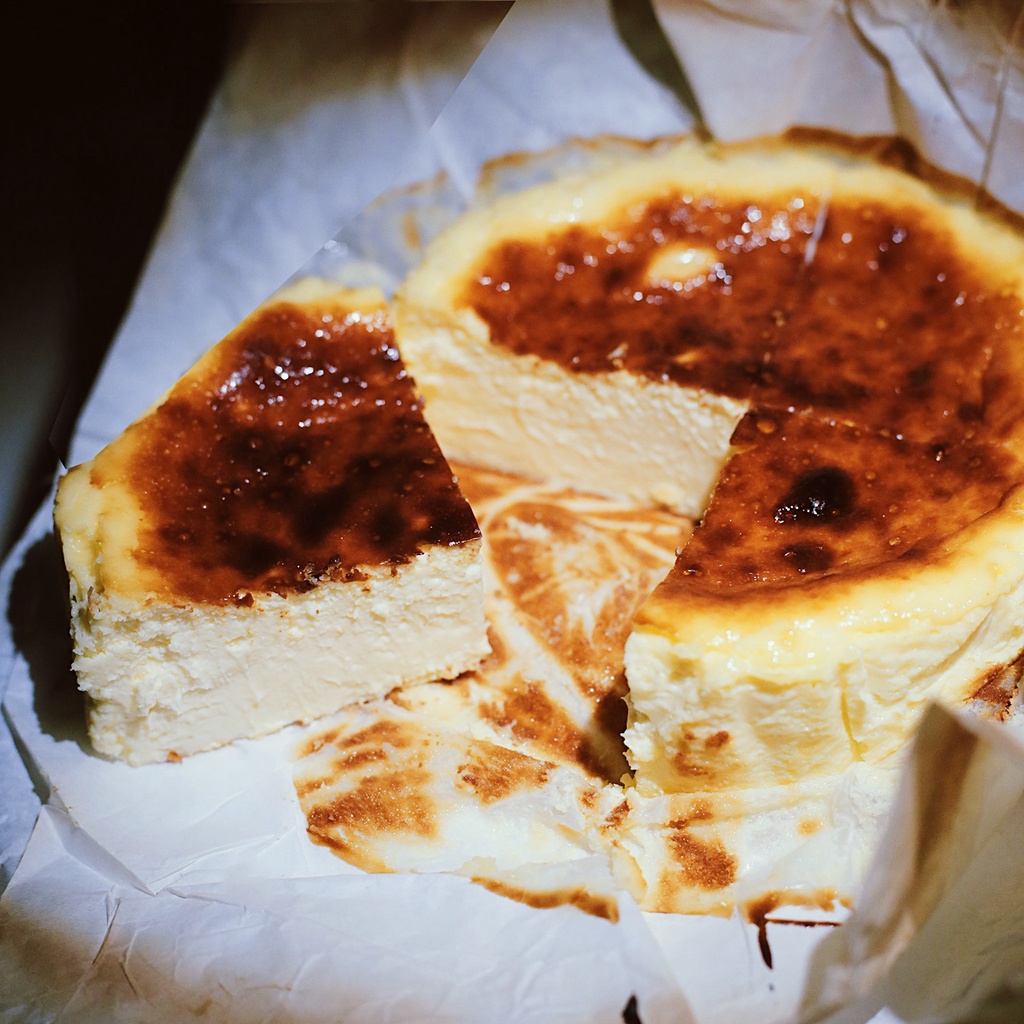 

Burnt Basque Cheesecake Wholecake