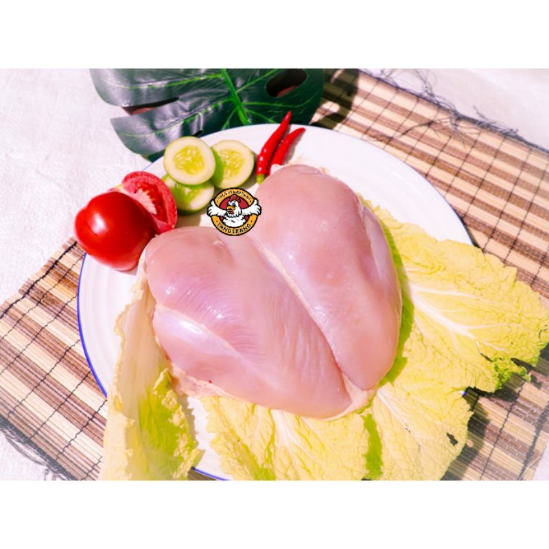 

Fillet dada ayam/ Boneless Chicken Breast Fresh NOT FROZEN Segar HALAL