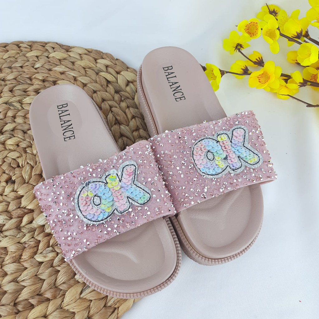 SANDAL WANITA BALANCE OK SD09