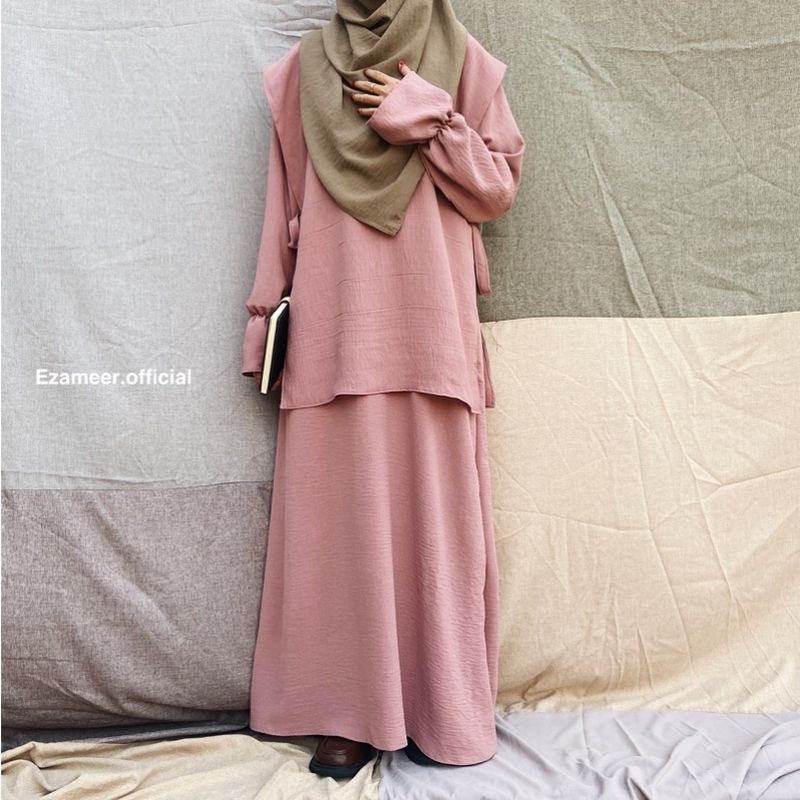 NARUMA GAMIS BY EZAMEER (NEW WITH TAG)