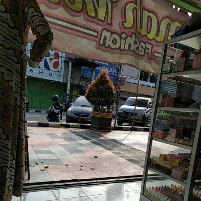 Gurdo Truntum Ori Florist Kemeja Batik Pria Lengan Panjang Katun Seragam Batik Solo