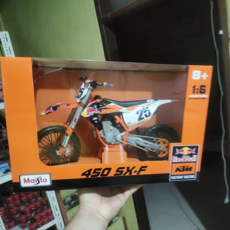 diecast miniatur motor trail KTM 450 red bull 1:6 motocross mainan