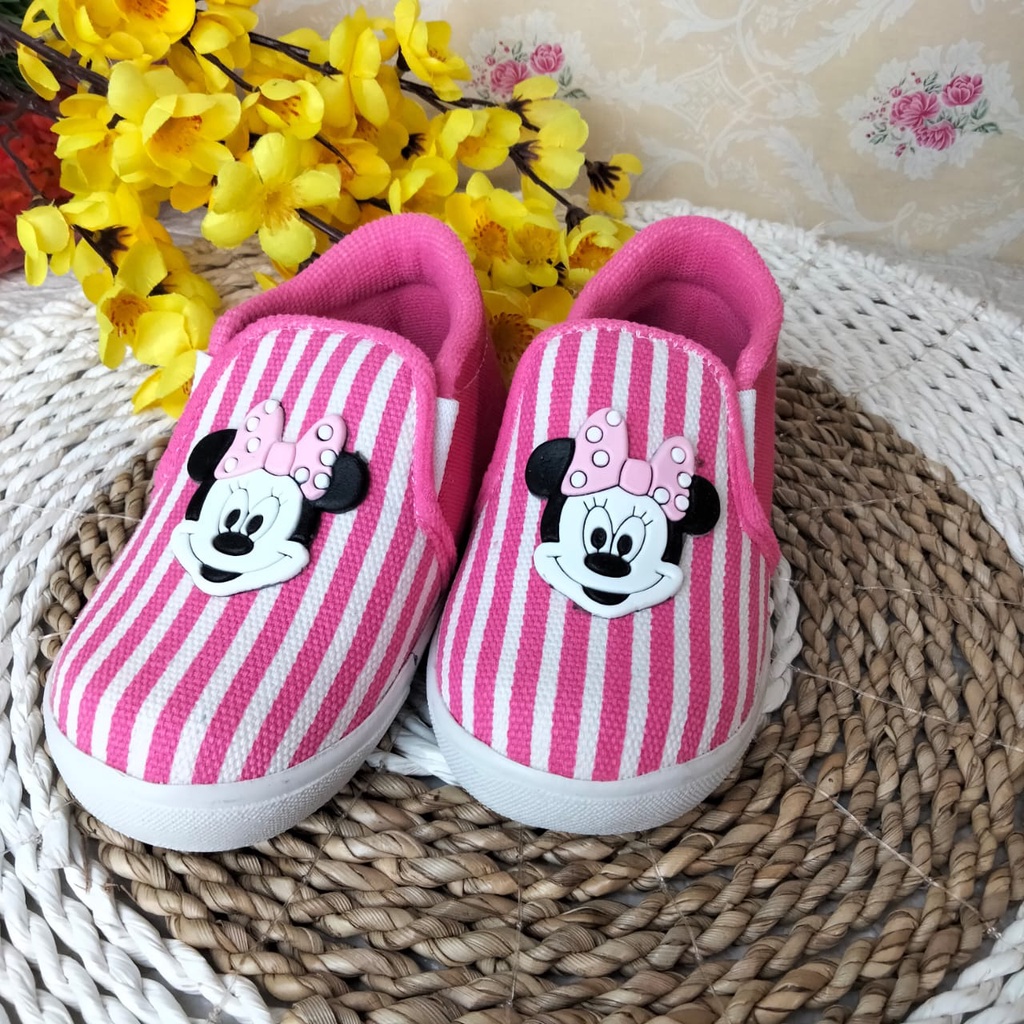 [TAMAN SEPATUKU] SEPATU TRENDY MURAH SNEAKER SLIP ON GARIS  WARNA 1 2 3 TAHUN DAX04