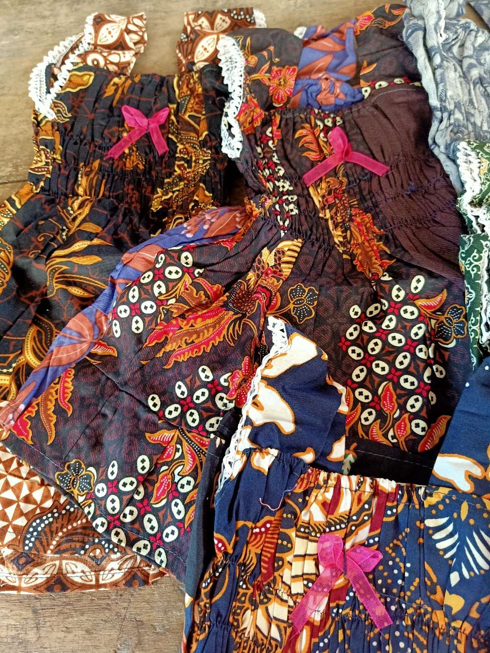 Dress Anak Batik Tanpa Lengan Bahan Katun, Smock Dada, Lucu, Harga Murah, Grosir Batik