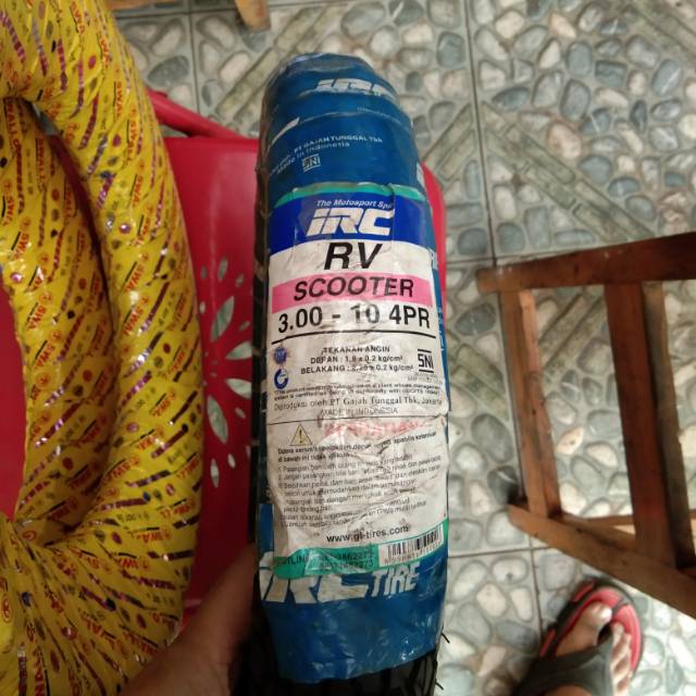 Ban IRC 300-10 RV untuk vespa smallframe PTS / Corsa