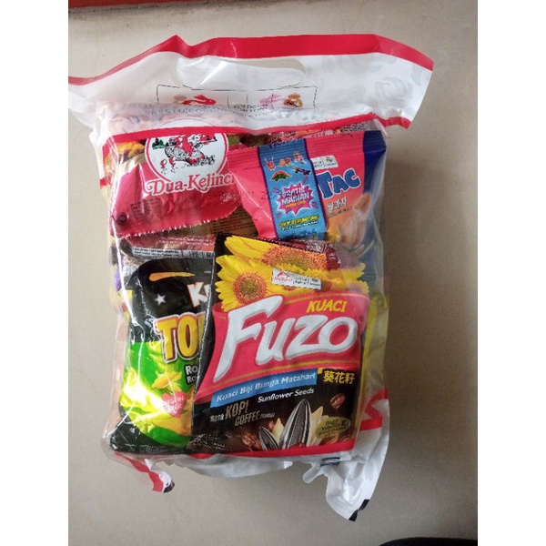Paket oleh-oleh ulang tahun anak snack Dua Kelinci Usagi Fuzo Wafer Tortilla