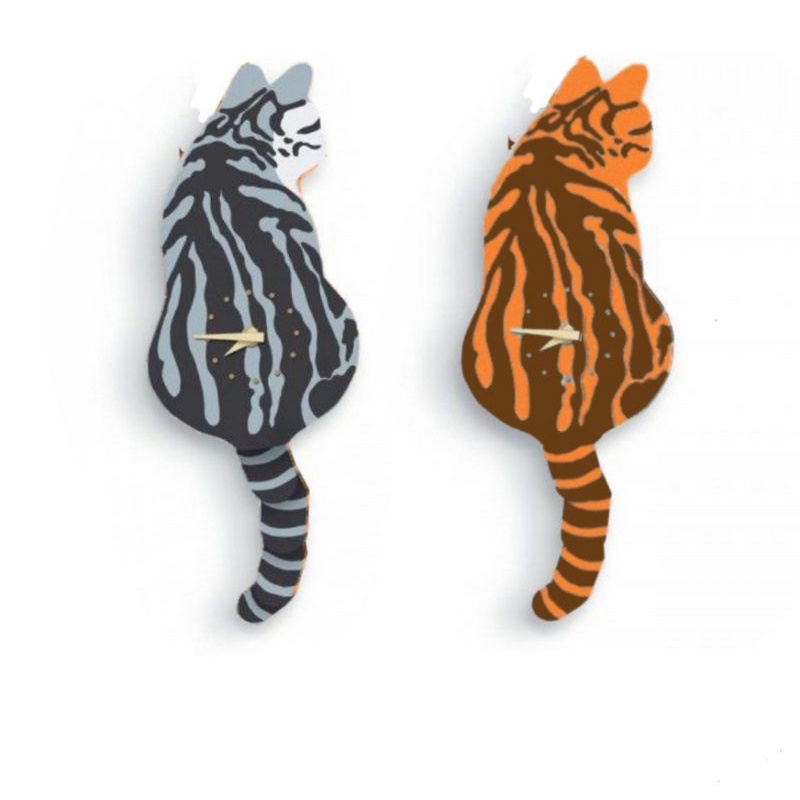 jam dinding ekor goyang kucing belang tabby