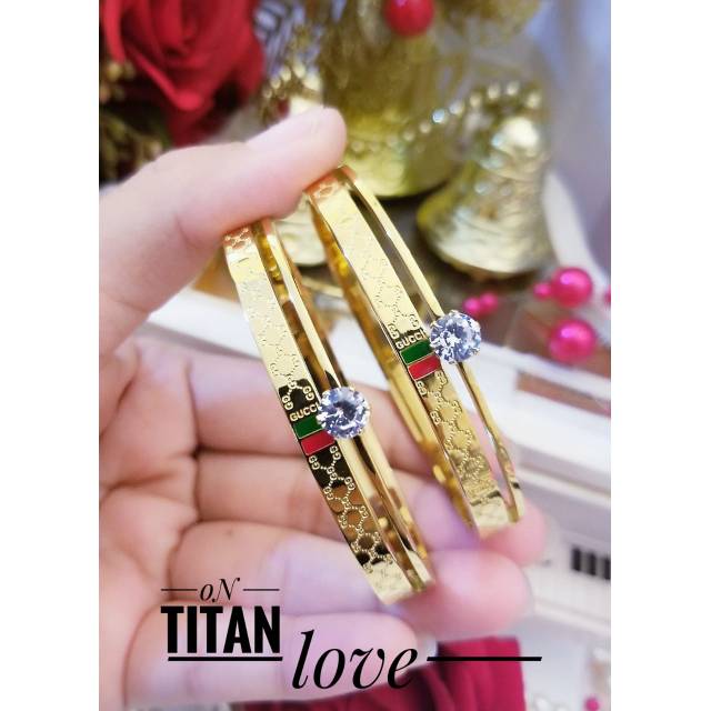 GELANG TITANIUM LAPIS EMAS 18K