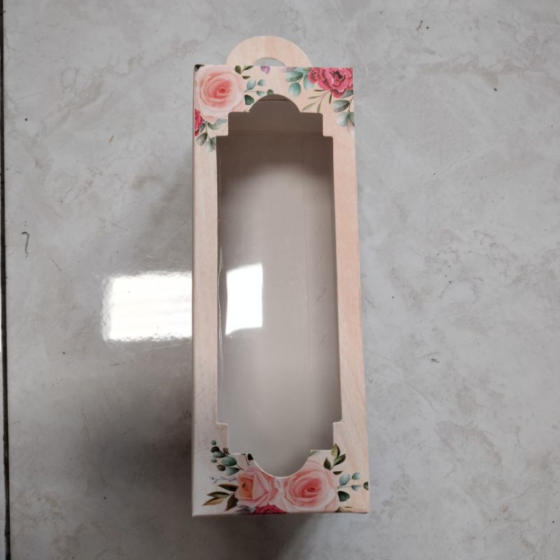 

Box bunga krem 7x7x20cm