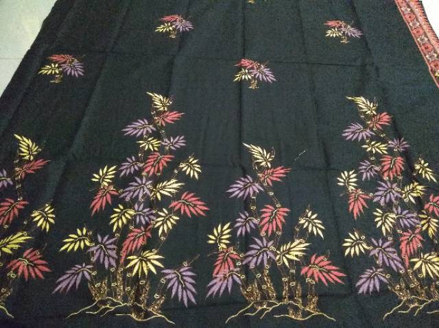 Kain batik jarik hitam manis motif bambu hitam ungu